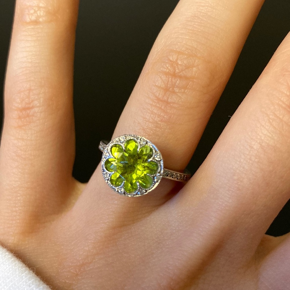 Cathy Waterman Platinum Pave Diamond Green Peridot Flower Ring Size 4.75